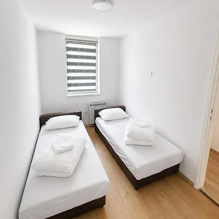 Riverside Residence, 10min Airport Saraybosna